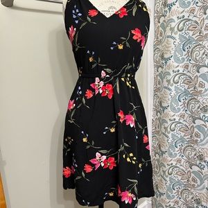 Women’s size small Old Navy black with floral design V neck, sleeveless sundress